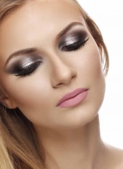 Maquillage soirée : star d'un soir - Aroma Beauté Lyon 4